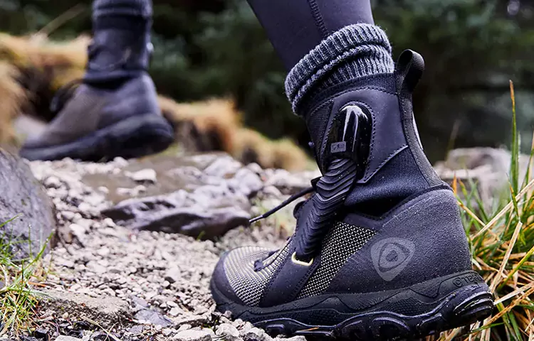 راهنمای خرید کفش کوهنوردی زنانه